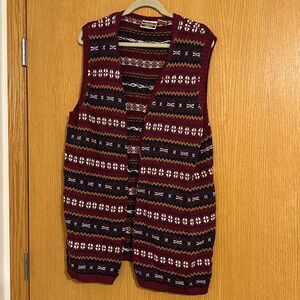 Women's Burgundy Patterned Sweater Vest